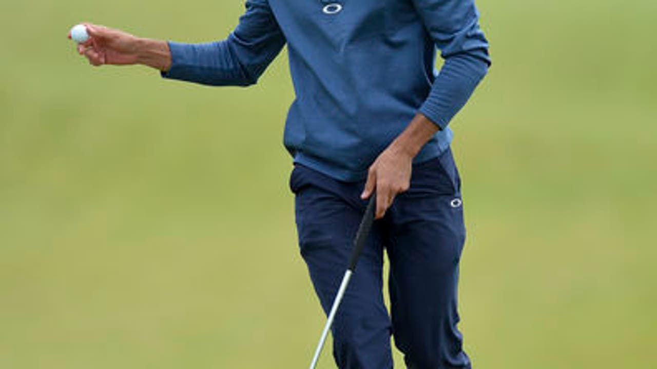 Cabrera Bello beats Shinkwin in playoff, wins Scottish Open